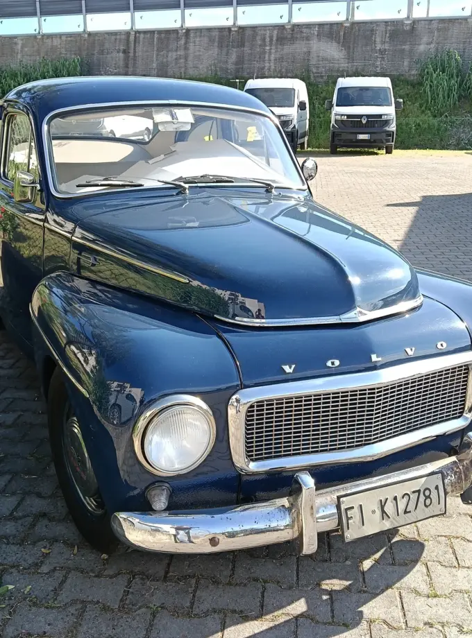 Volvo pv544