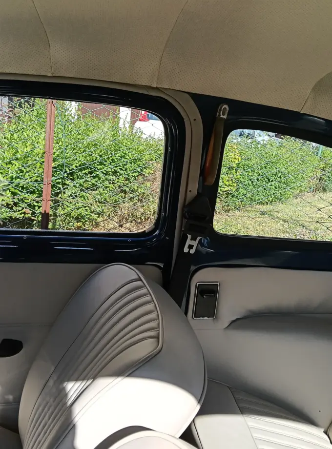 Volvo pv544