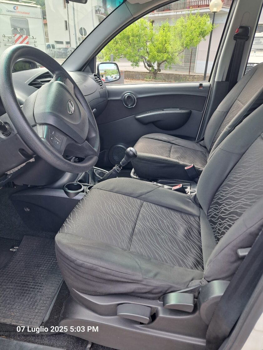 Mahindra quanto 4x4 - immagine 3
