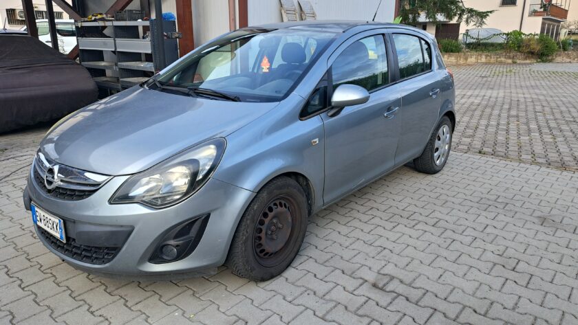 Opel corsa gpl - immagine 3