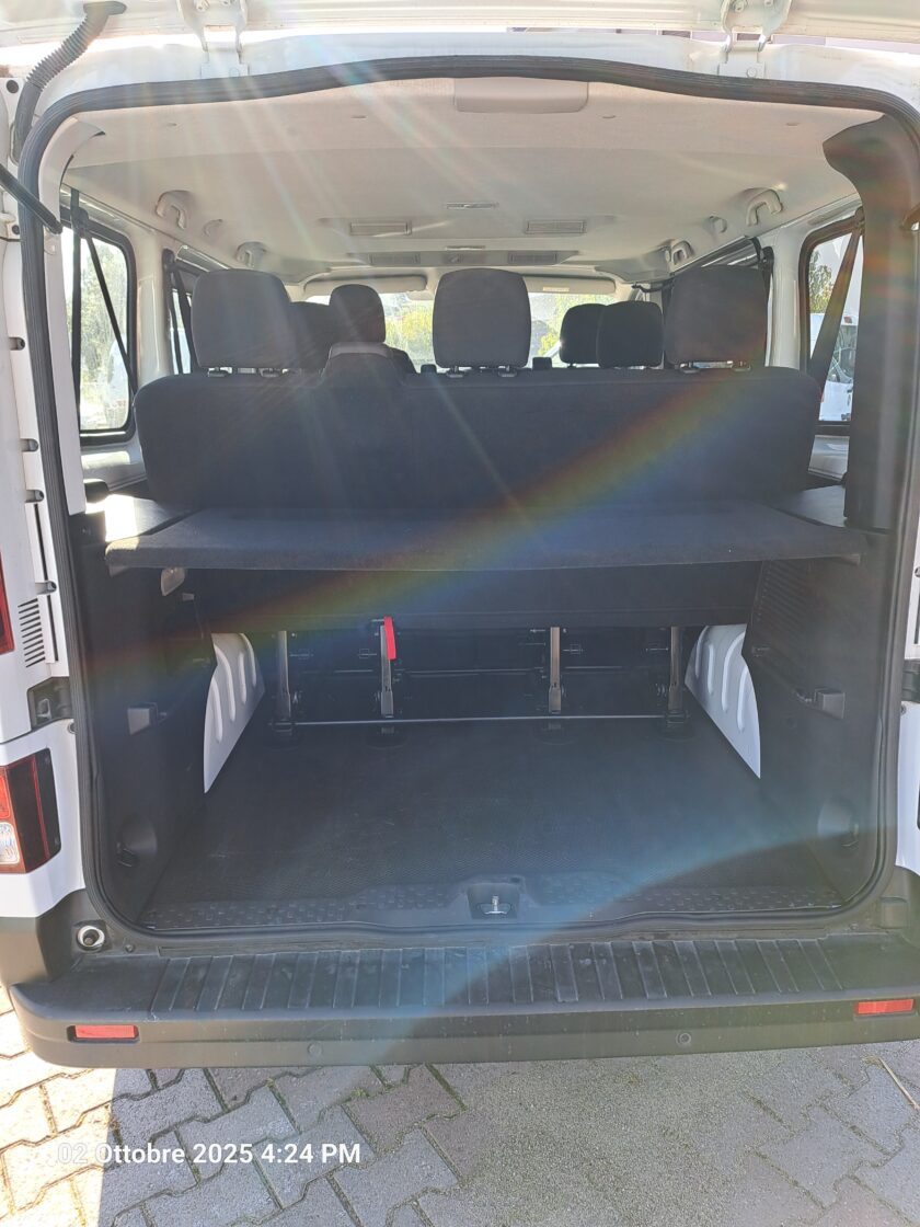 Renault trafic 9 posti 150cv - immagine 3