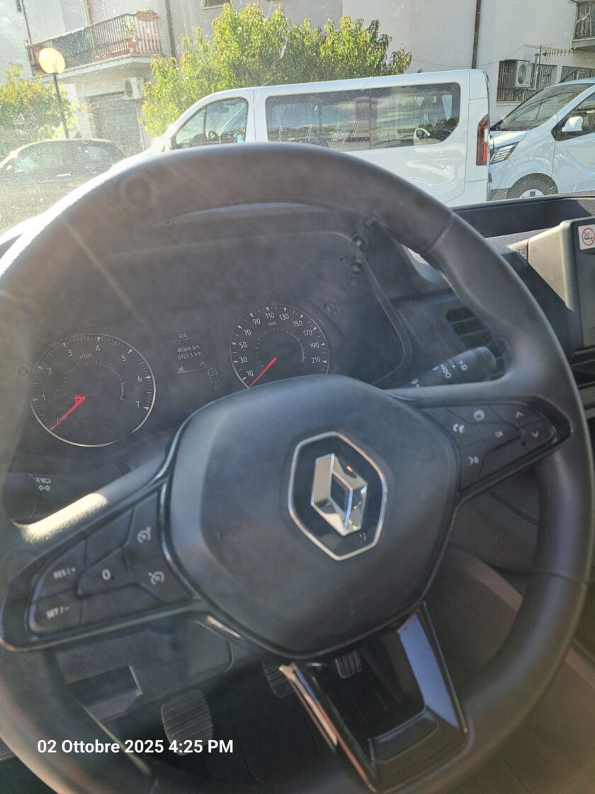 Renault trafic 9 posti 150cv - immagine 9