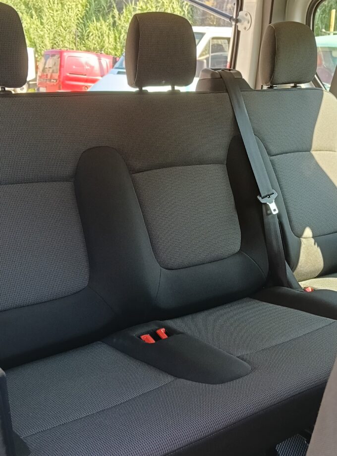 Renault trafic 9 posti