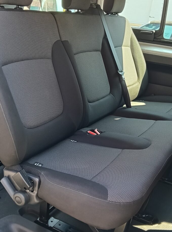 Renault trafic 9 posti