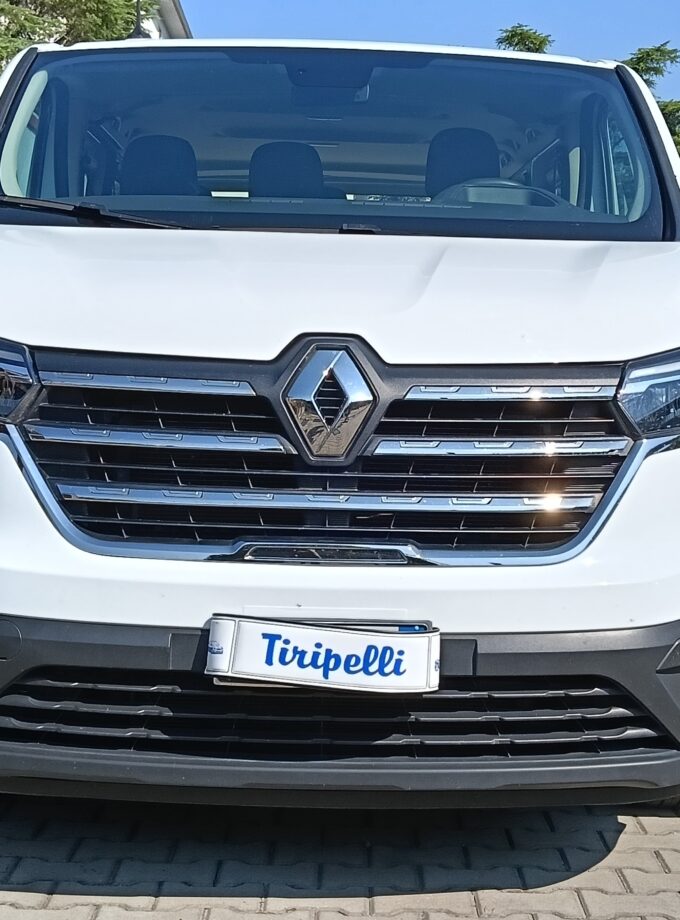 Renault trafic 9 posti