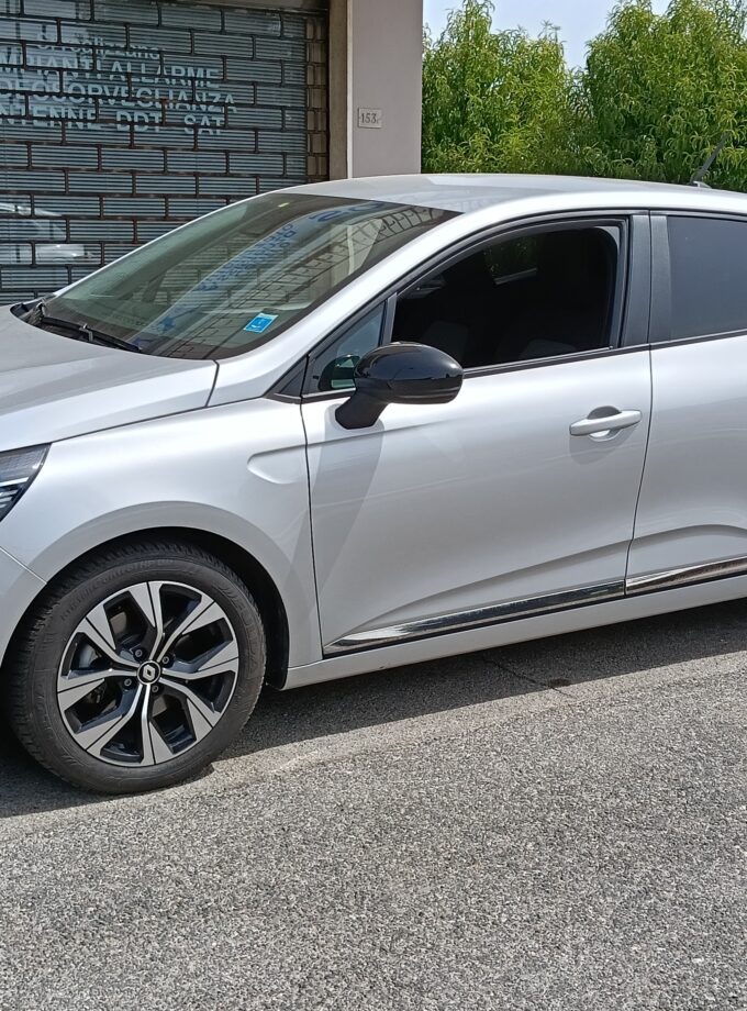 Renault clio fullhibryd n1