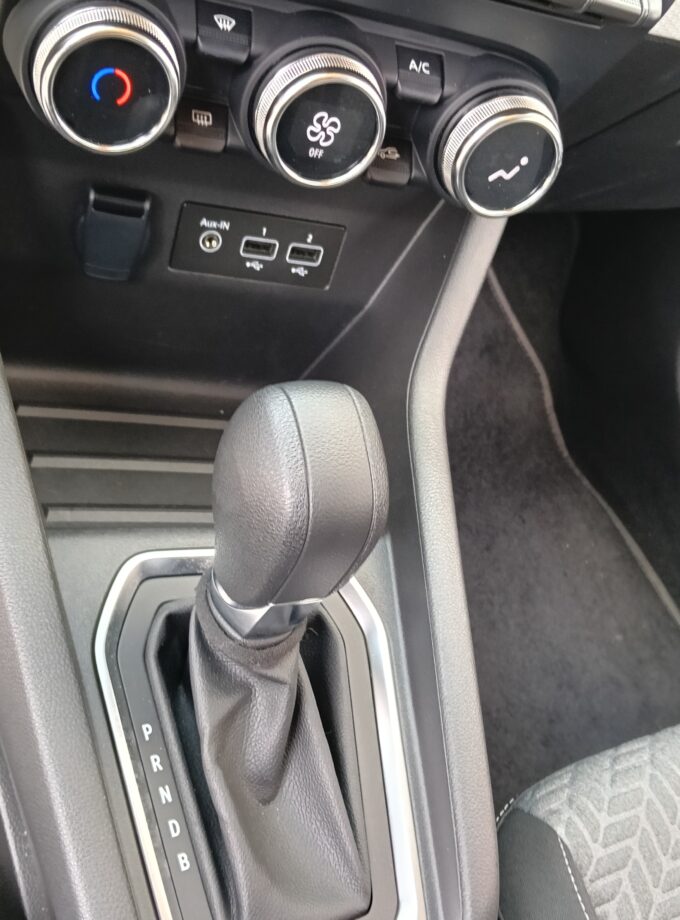 Renault clio fullhibryd n1