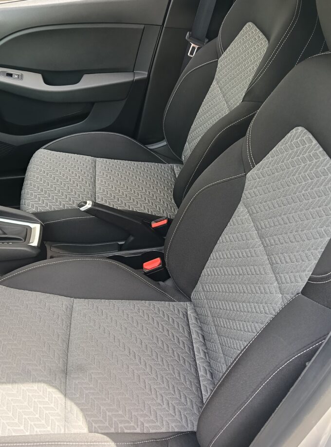 Renault clio fullhibryd n1